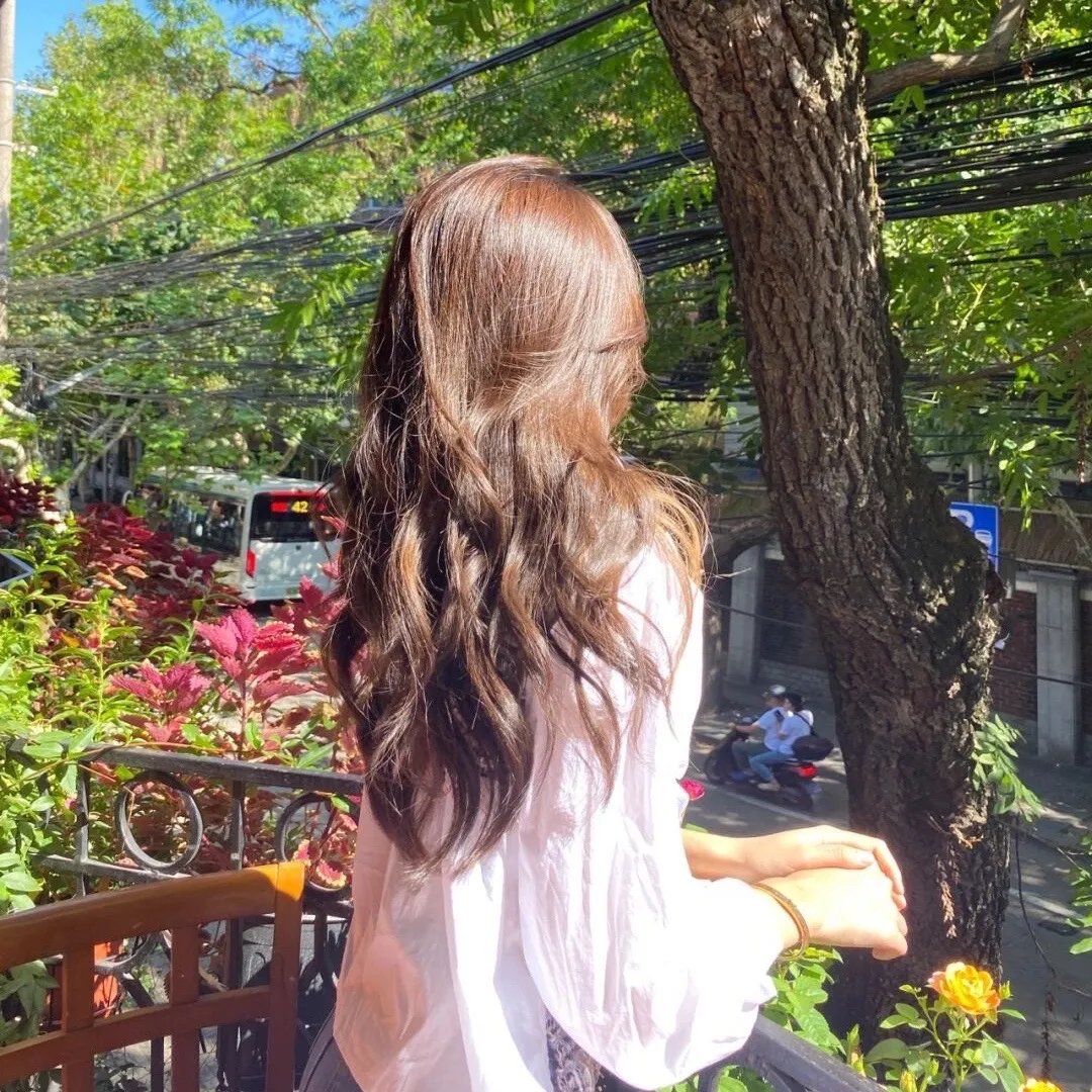 我想变成鸟,所以跳起来